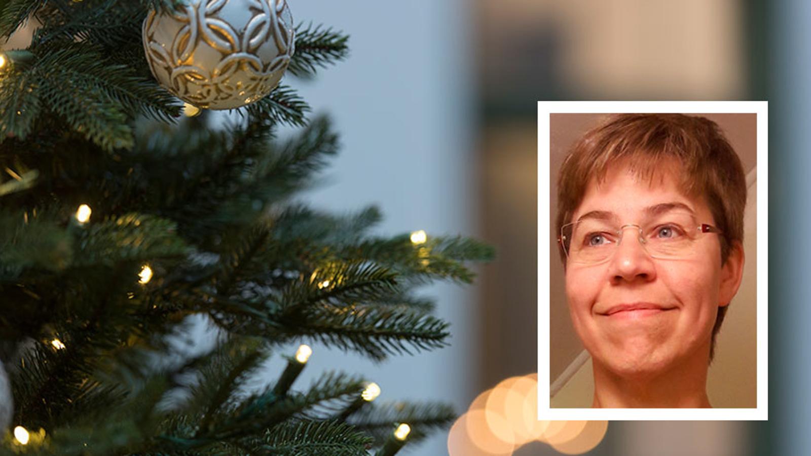 En mindre porträttbild av Ylva Pettersson som är kårledare för Frälsningsarmén i Sundsvall. Bakgrunden består av fokus på en julgranskula i en julgran.