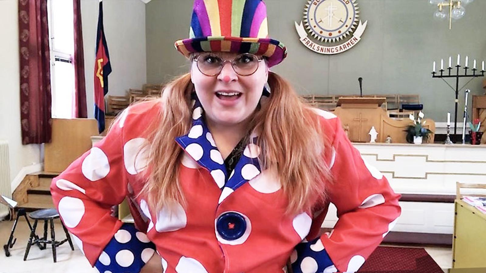 Pernilla Ålöv som är utklädd till den snälla Clownen Paprika.