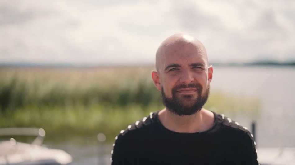 Dik sorish qizlar rasmlari Qattiq eshaklarda sikish